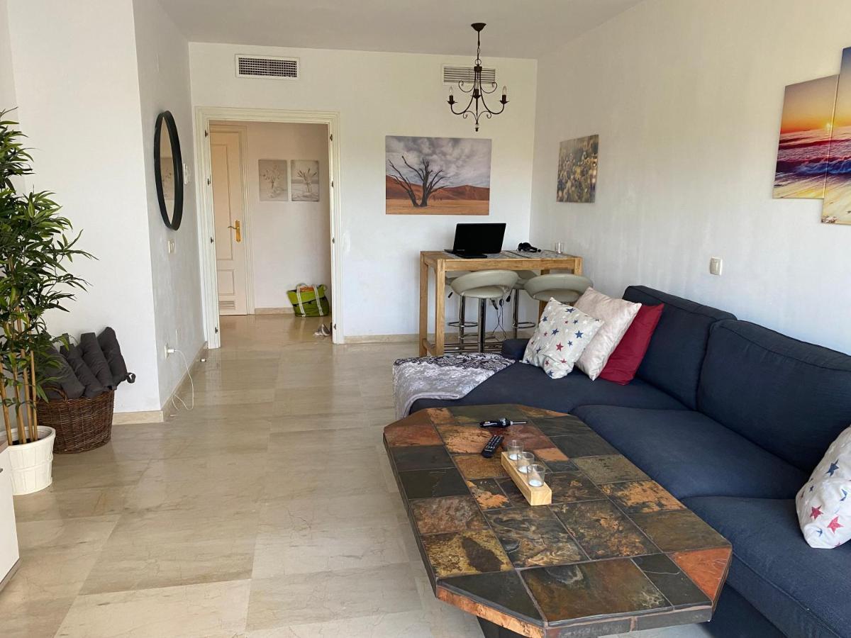 Bahia De Casares Apartment Estepona Exterior photo